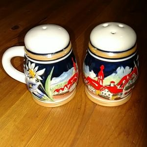 Alps Beer Stein Salt & Pepper Shakers New! 2.75"